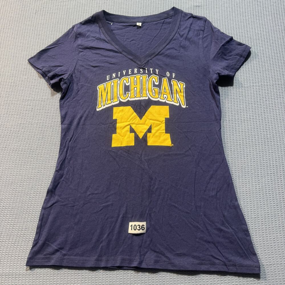 Michigan Wolverines V-neck T-shirt Women's Sz M Pre-Owned‎ Excellent